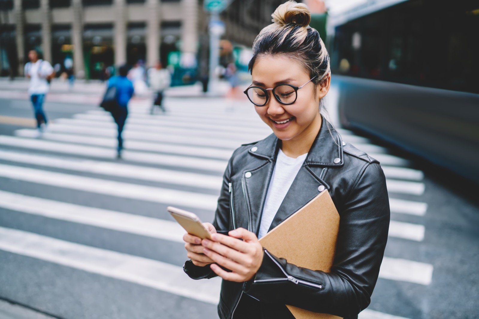 a customer-centric debt collection strategy enables easy mobile payments